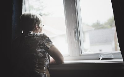 Soledad: un reto añadido para las personas con cáncer y sus familiares